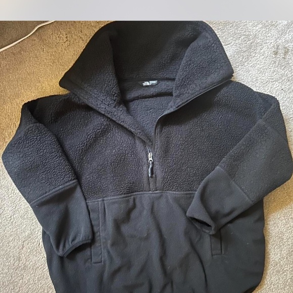 The North Face black women’s fleece jacket with high collar, size small - Picture 1 of 5